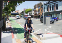 Large crowd debates Valencia bike lanes