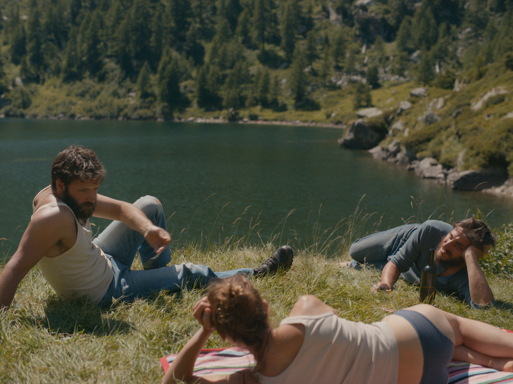 High-altitude nature provides expansive background for class-spanning platonic love.