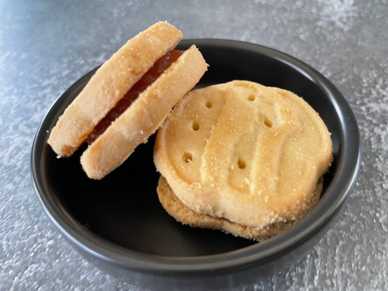 Good Taste: Girls Scout cookie season is on, and we’ve got the snack hacks