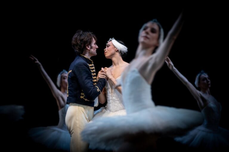 ‘Swan Lake,’ again? SF Ballet’s latest dip into classic justifies return