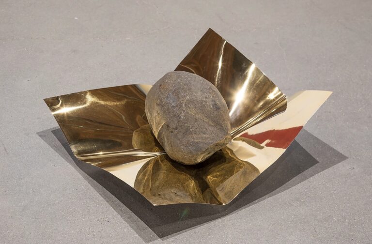 Poetic efficiencies, subtle subversions streak through ‘vītatio’