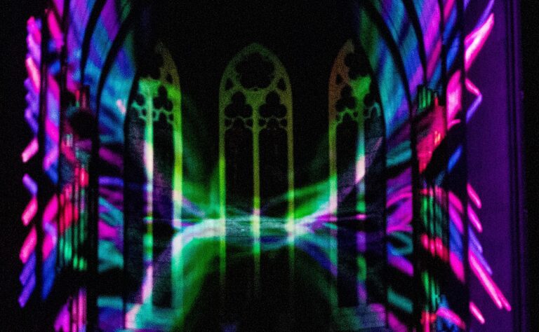 Ghost-charged glow worms: Flore Laurentienne and William Basinski at Grace Cathedral