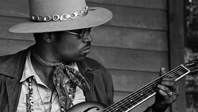 Under the stars: Mighty maestro Taj Mahal gets his Grammys due