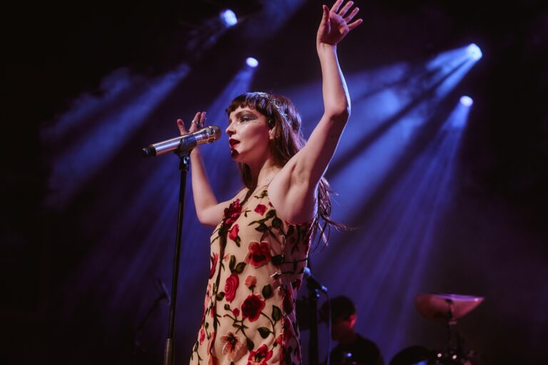 Live Shots: Lauren Mayberry’s pop power glinted at The Fillmore