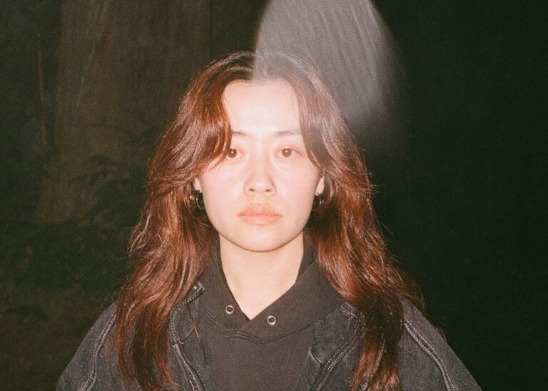 Iridescent melodies and a violin’s metallic textures burnish sachi’s mirror